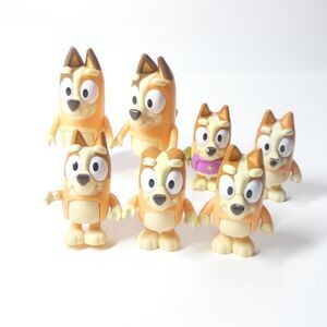 Bluey Action Figures Lot Bingo + Chilli Mom Lot of 7